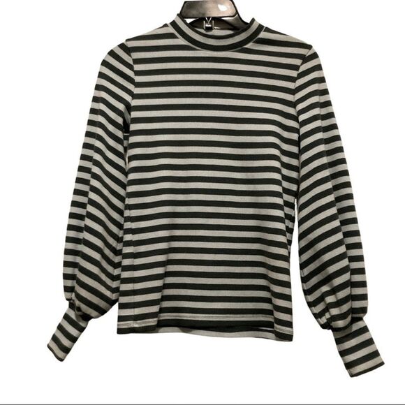 MR. Larkin Balloon Sleeve Seafoam Green Striped top - Picture 2 of 7